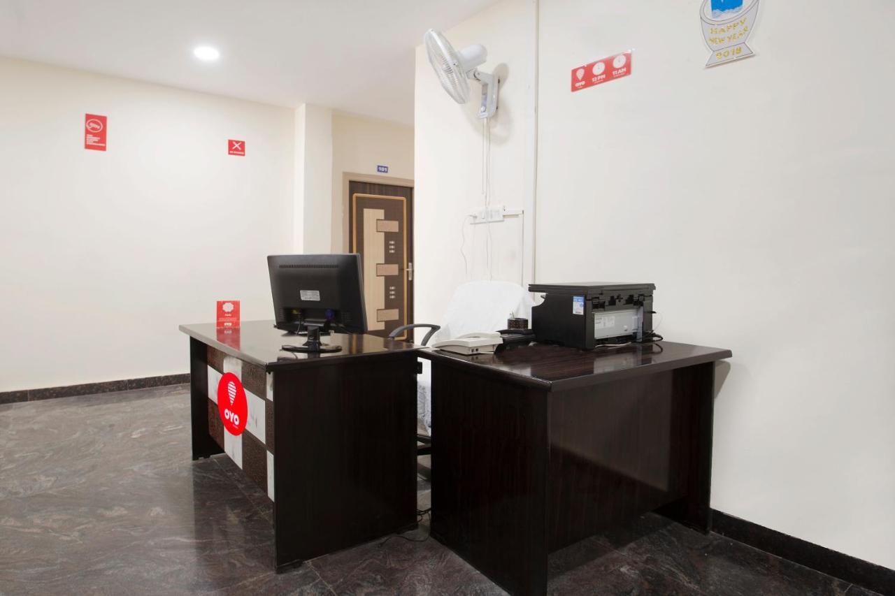 Oyo 9936 Elite Inn Хидерабад Екстериор снимка